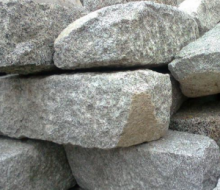 Дялани камъни от гранит