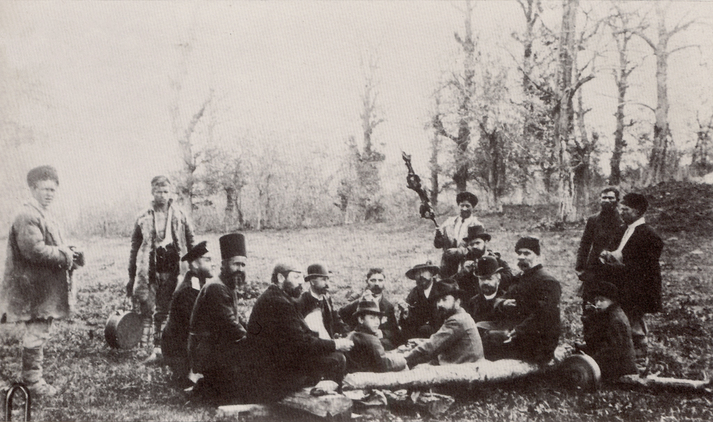 Алеко Константинов на излет с приятели в района на Урвич и Кокалянския манастир, Гергьовден, 23 април 1888г. снимка: popovart-sofia.eu